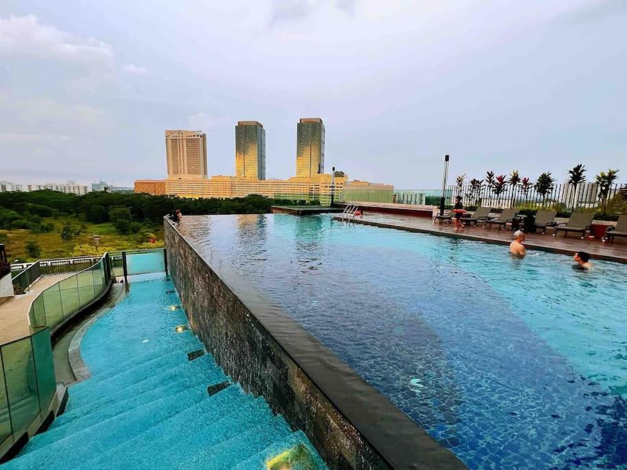 B0812 South Key Mosaic Midvalley Ksl Sgciq 2Bedroom Netflix!! By Stay Johor Bahru Bagian luar foto