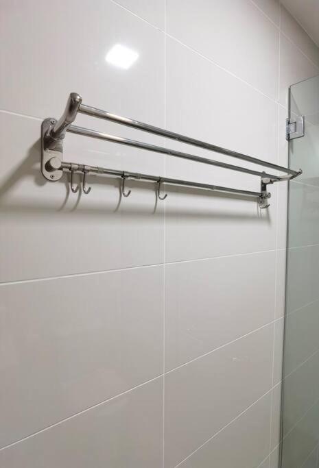 B0812 South Key Mosaic Midvalley Ksl Sgciq 2Bedroom Netflix!! By Stay Johor Bahru Bagian luar foto